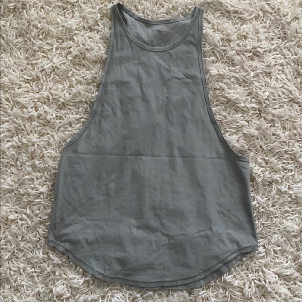 Lululemon workout tank - size 4